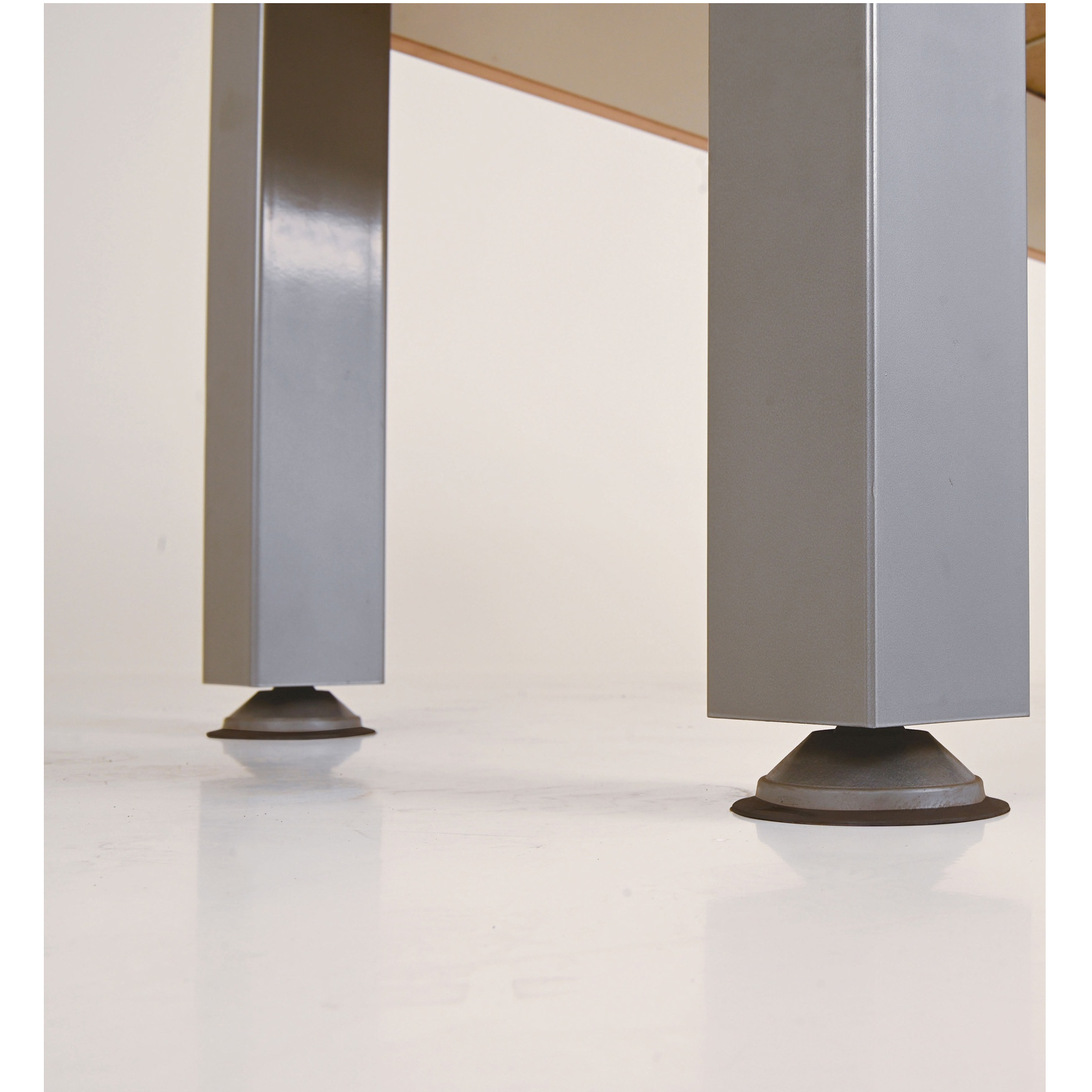 Garlando #1 ITSF Competition leg levelers